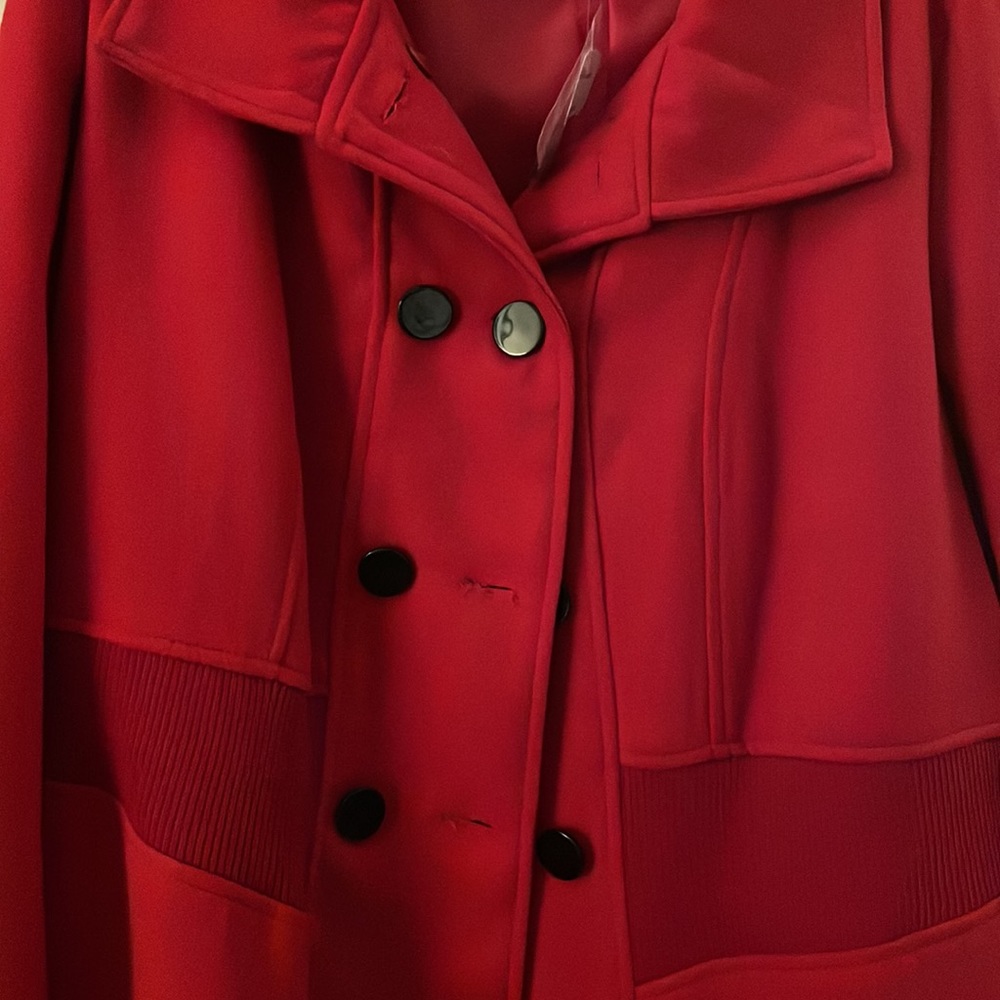 Red jacket - Picture 2 of 6